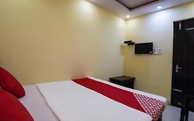 Hotel O Narula'S